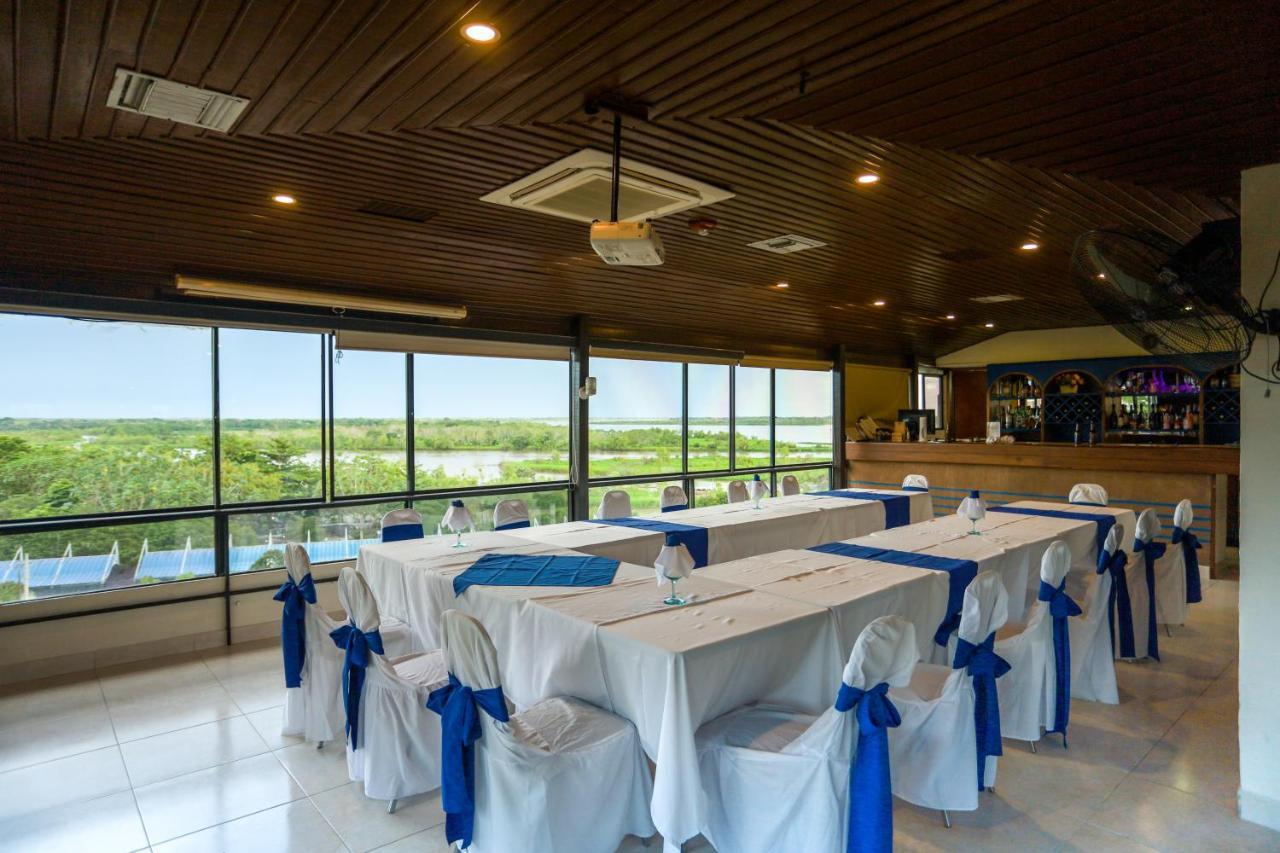 Hotel San Carlos Barrancabermeja Εξωτερικό φωτογραφία