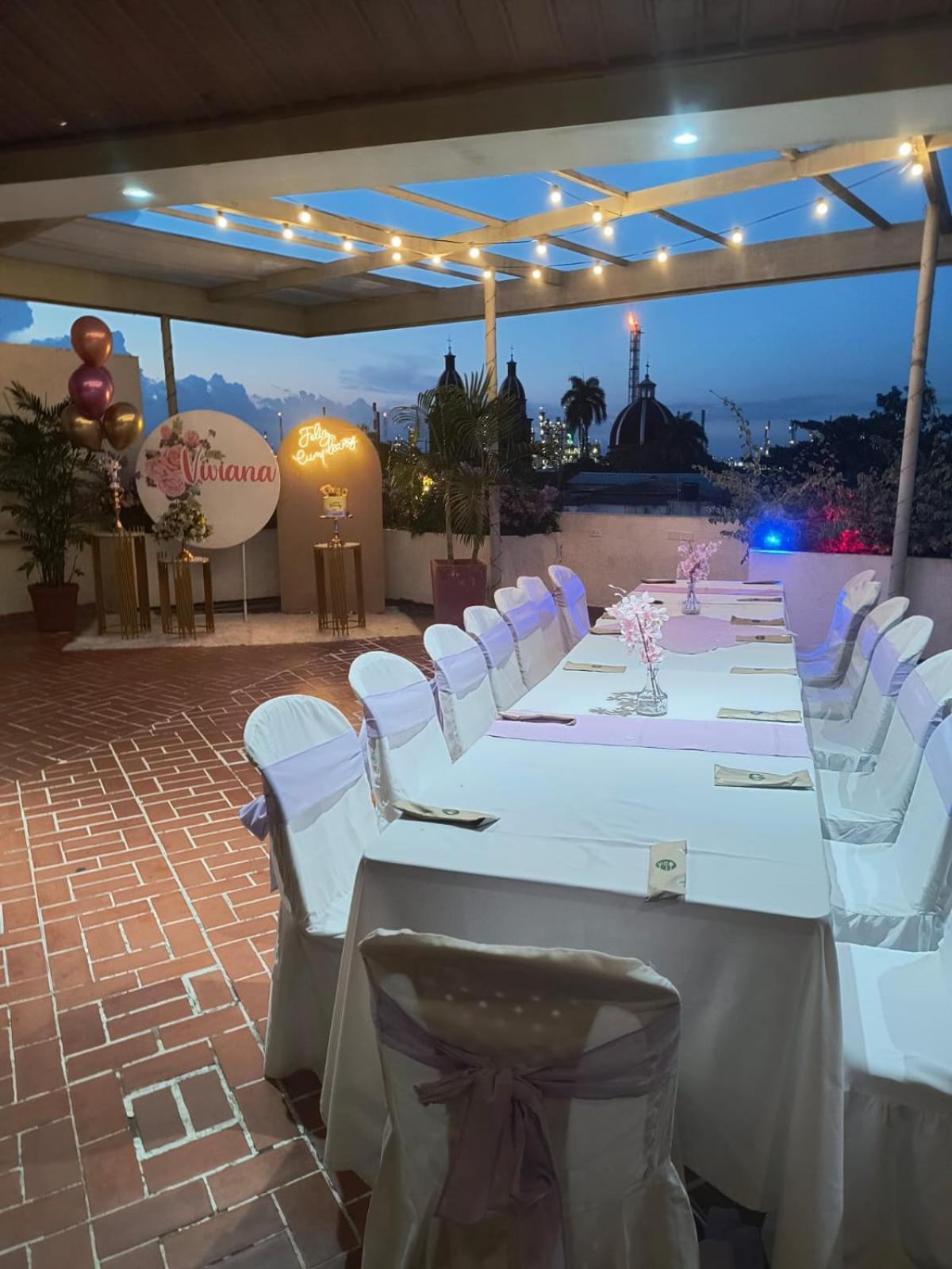 Hotel San Carlos Barrancabermeja Εξωτερικό φωτογραφία