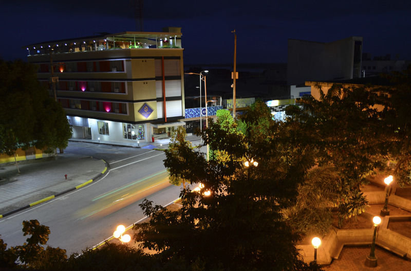 Hotel San Carlos Barrancabermeja Εξωτερικό φωτογραφία