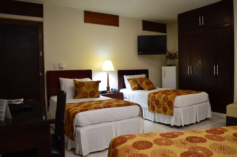 Hotel San Carlos Barrancabermeja Εξωτερικό φωτογραφία