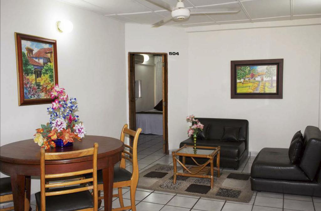 Hotel San Carlos Barrancabermeja Εξωτερικό φωτογραφία